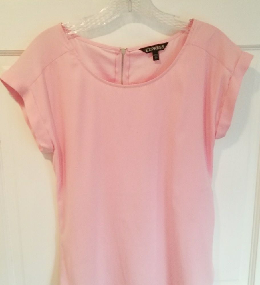 Express. Lite pink short sleeve. W0000033.